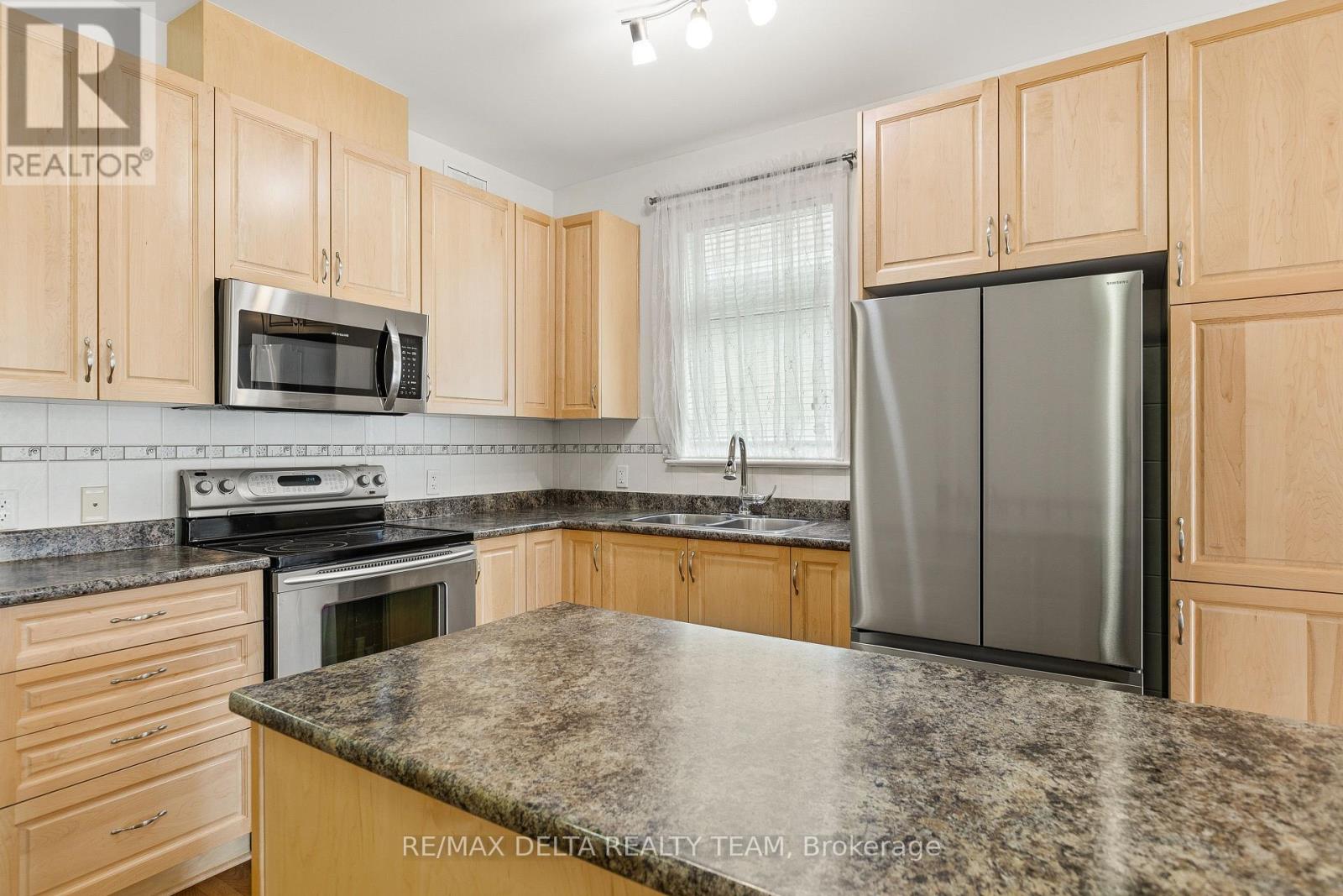 346 Farincourt Crescent, Ottawa, Ontario  K4A 0M6 - Photo 4 - X13444128