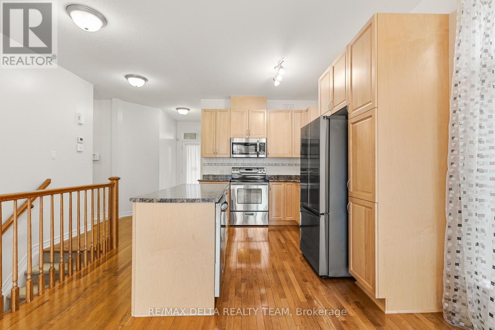 346 Farincourt Crescent, Ottawa, Ontario  K4A 0M6 - Photo 5 - X13444128