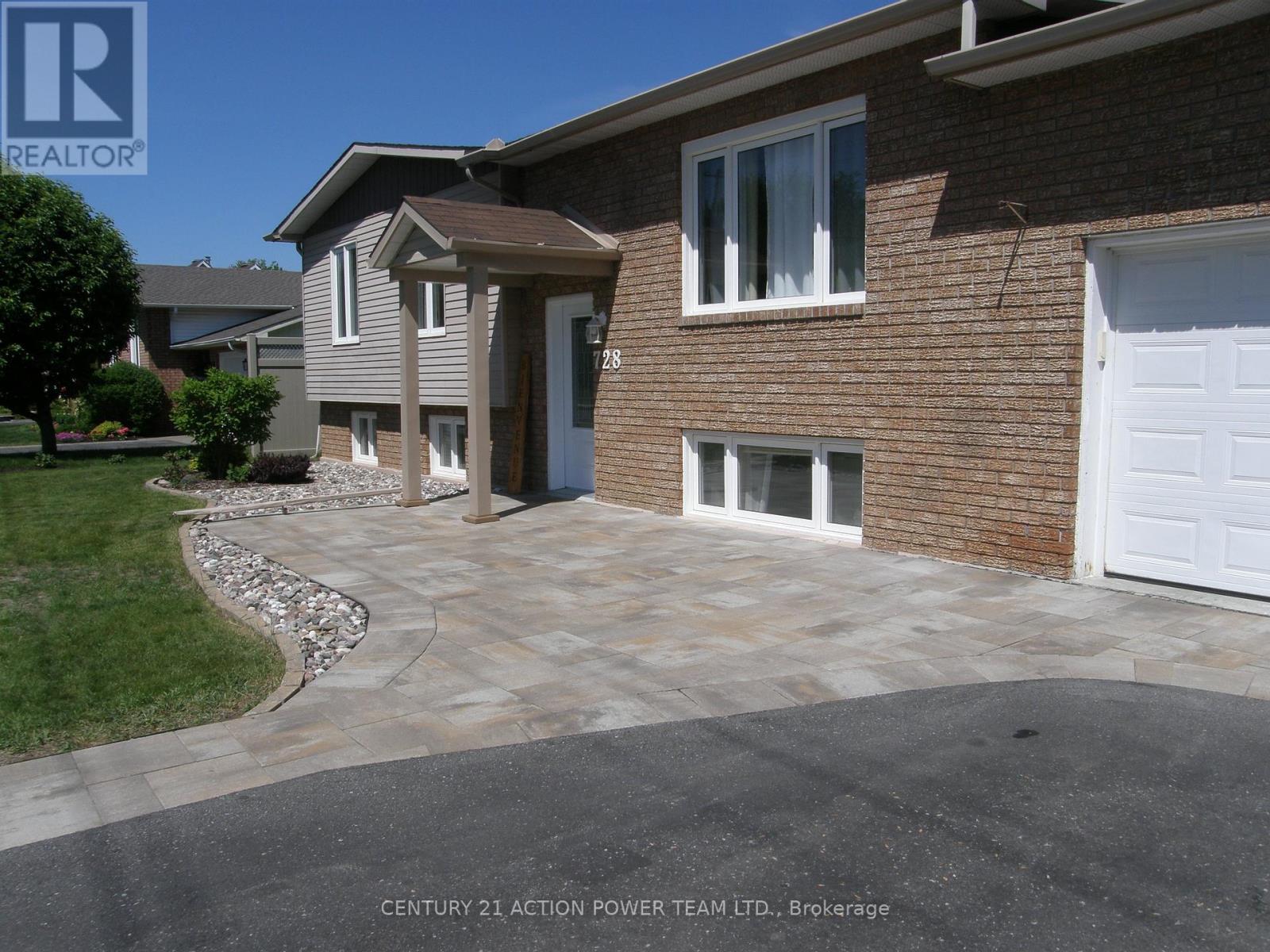 728 Saint Isidore Road, Casselman, Ontario  K0A 1M0 - Photo 2 - X13444182