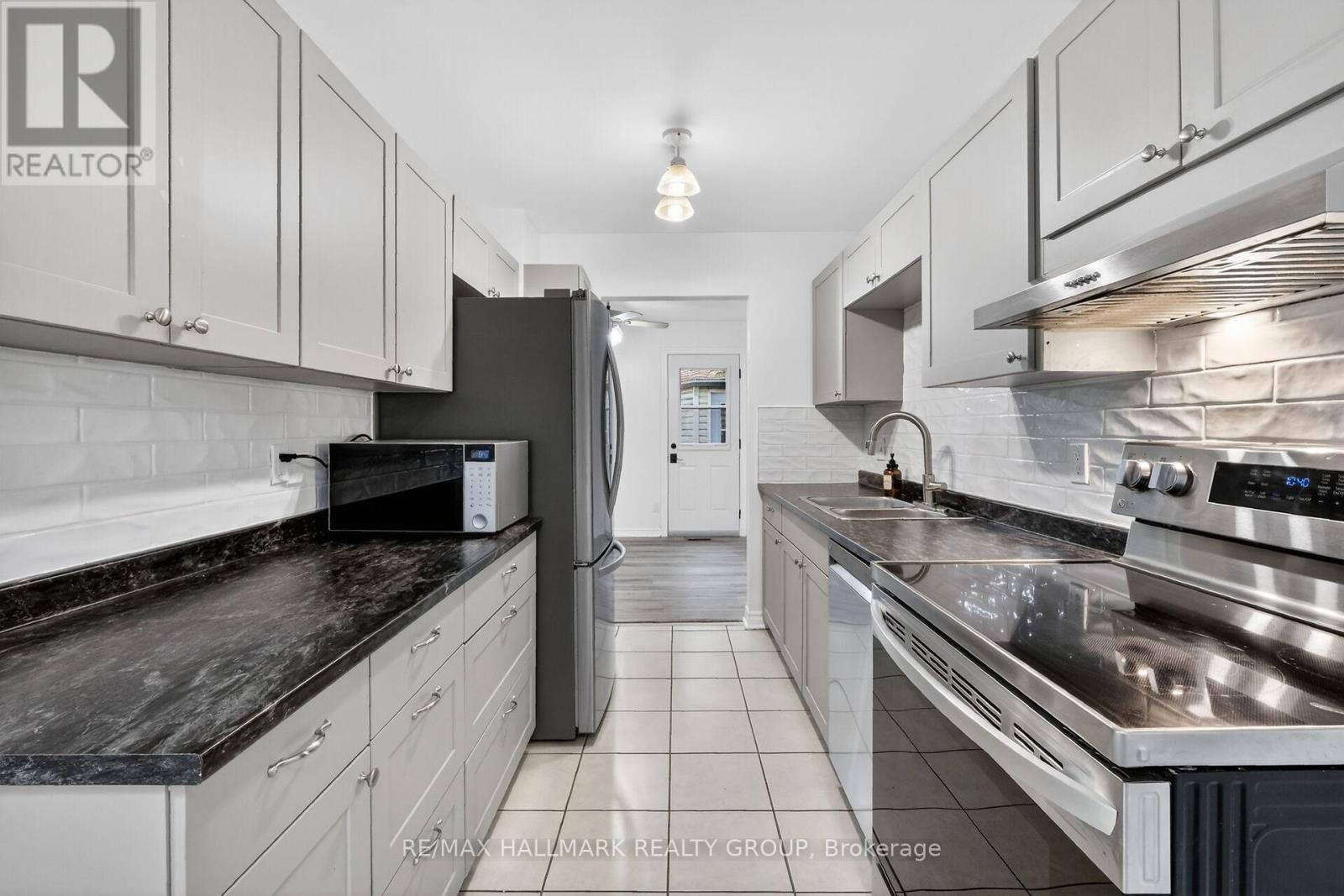 4 Gowrie Drive, Ottawa, Ontario  K2L 2S4 - Photo 17 - X13444310