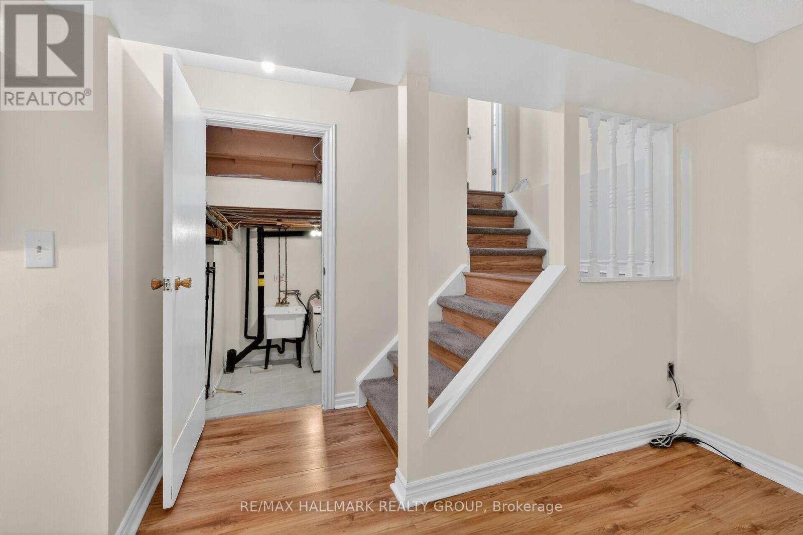 4 Gowrie Drive, Ottawa, Ontario  K2L 2S4 - Photo 34 - X13444310