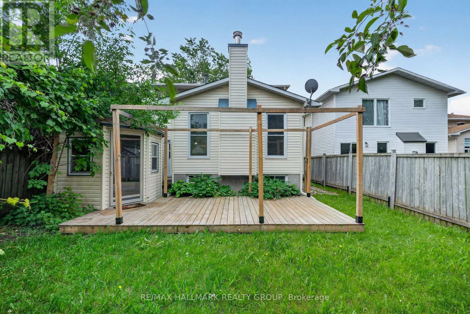 4 Gowrie Drive, Ottawa, Ontario  K2L 2S4 - Photo 36 - X13444310