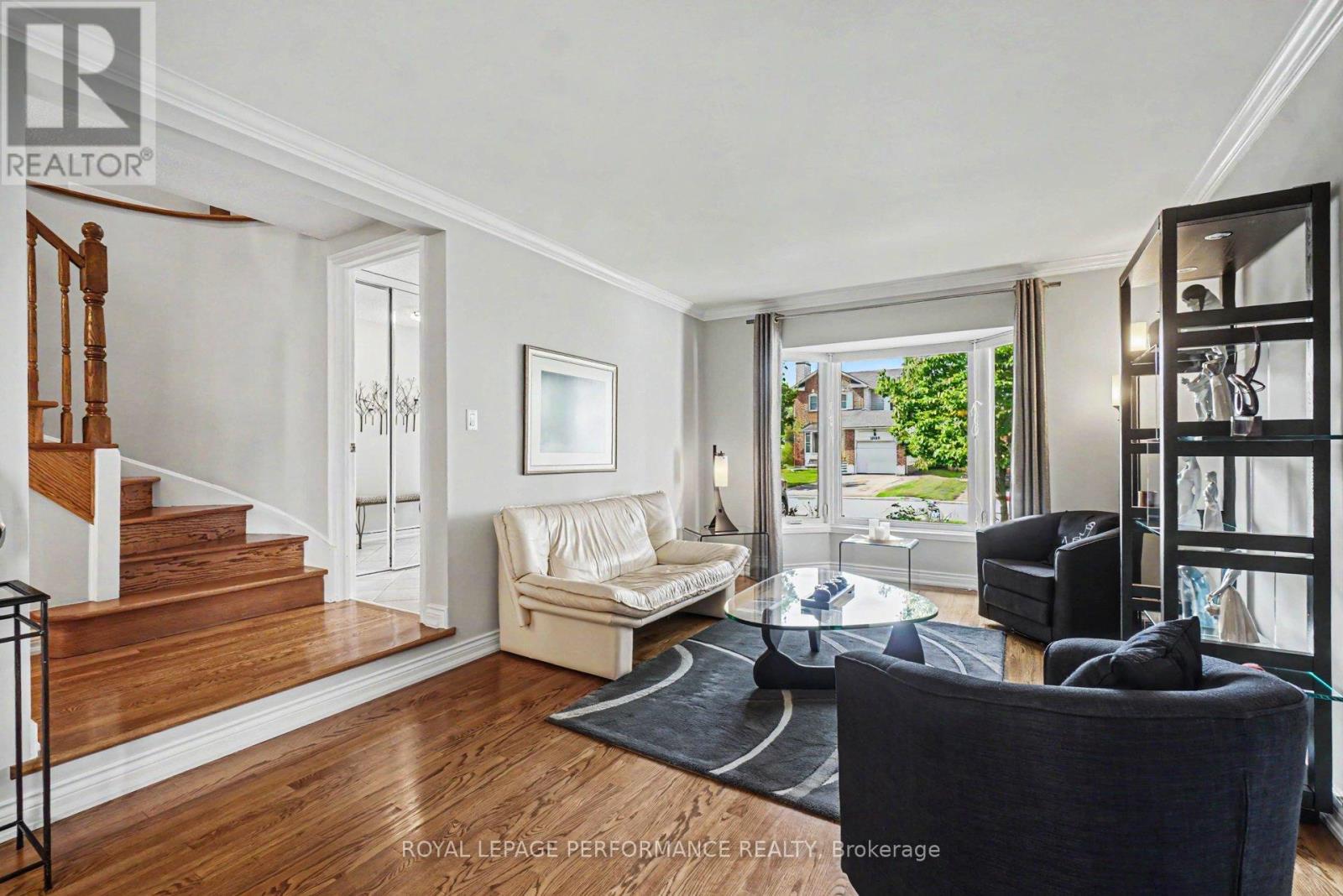 1689 Boisbriand Crescent, Ottawa, Ontario  K1C 4V6 - Photo 3 - X13444422