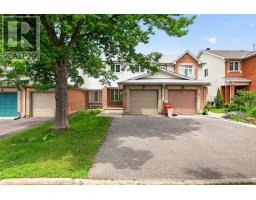130 COLLEGE CIRCLE, Ottawa, Ontario