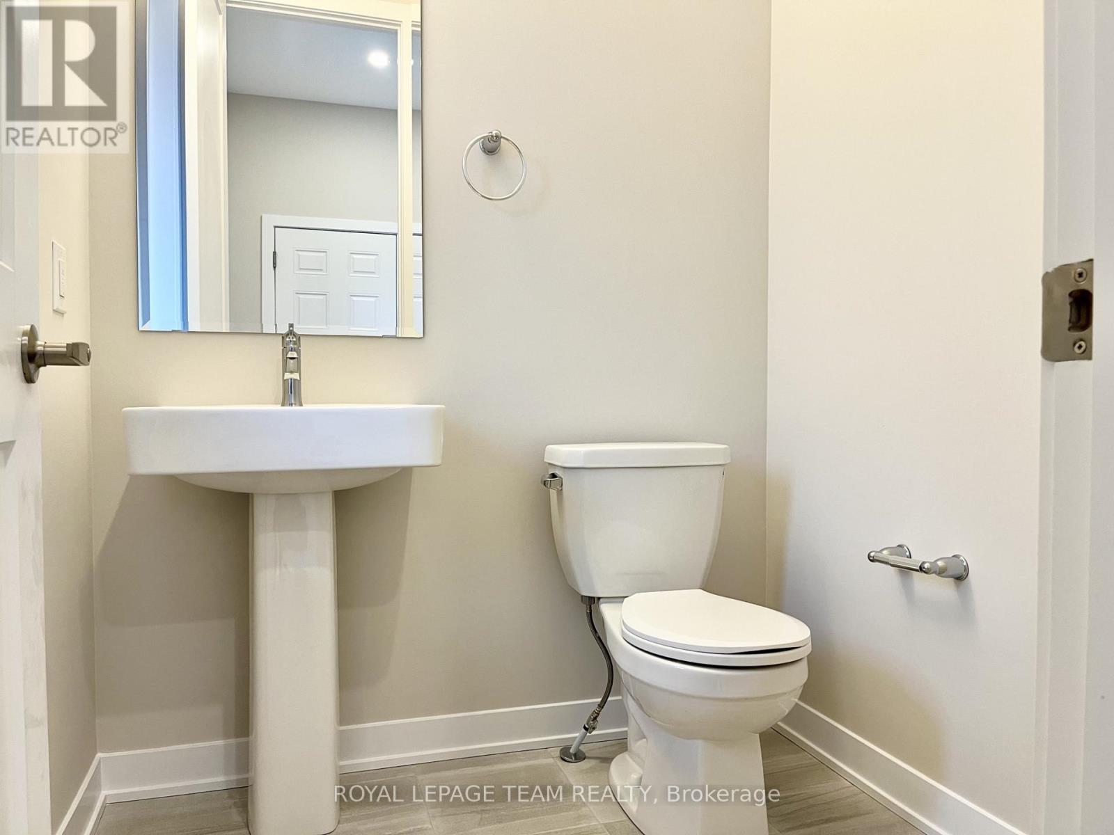 622 Expansion Road, Ottawa, Ontario  K2J 7G3 - Photo 3 - X13444506
