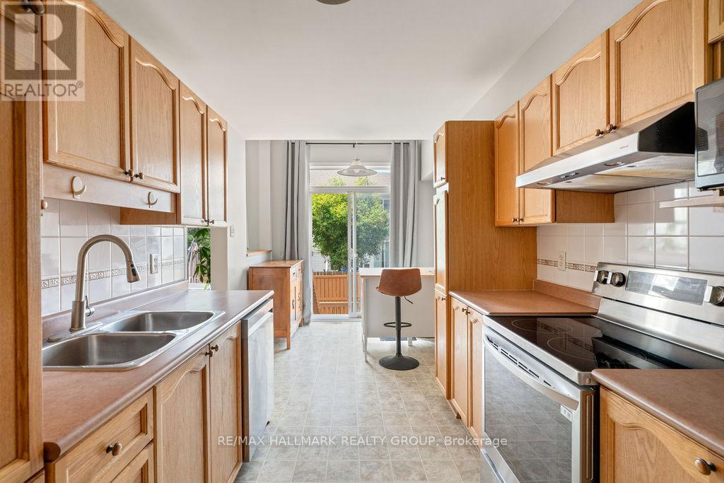 113 Carwood Circle, Ottawa, Ontario  K1K 4V5 - Photo 10 - X13444618