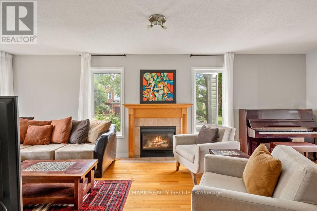 113 Carwood Circle, Ottawa, Ontario  K1K 4V5 - Photo 4 - X13444618