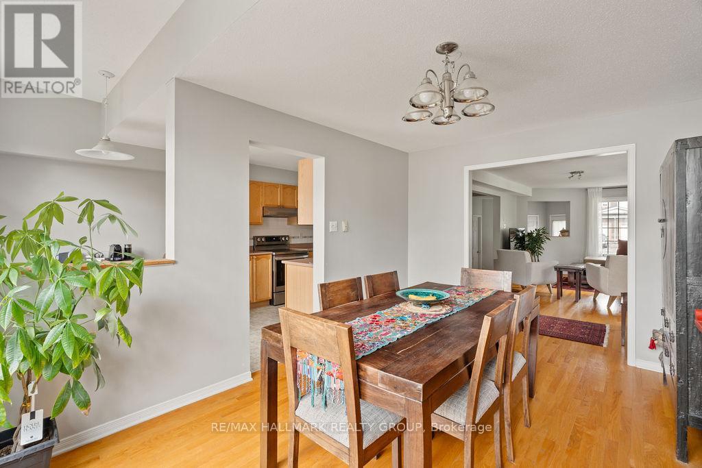 113 Carwood Circle, Ottawa, Ontario  K1K 4V5 - Photo 9 - X13444618