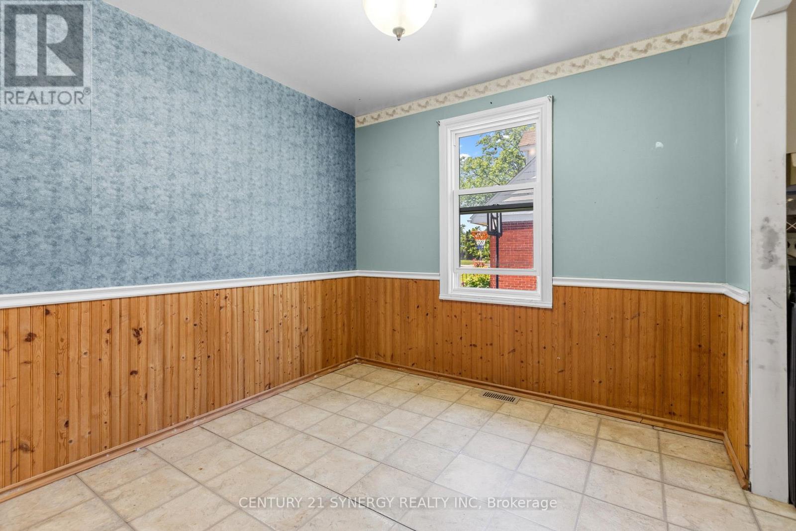 76 Bridge Street, Arnprior, Ontario  K7S 2E6 - Photo 9 - X13444692