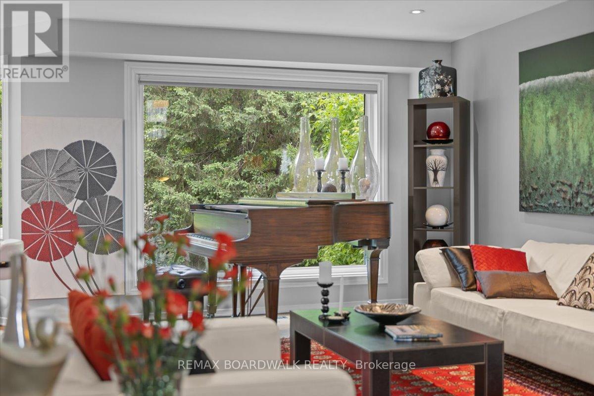 24 Hackett Street, Ottawa, Ontario  K1V 0P7 - Photo 8 - X13444966