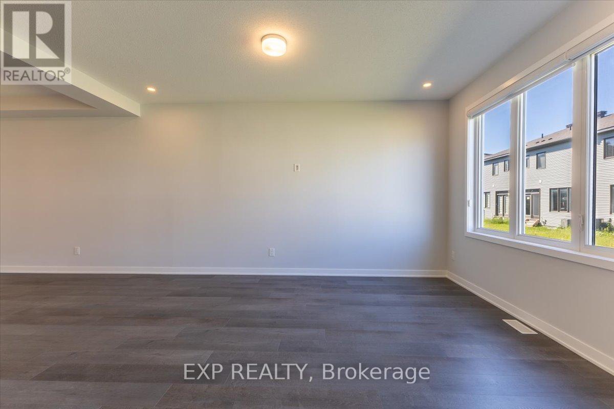 297 Billrian Crescent, Ottawa, Ontario  K2S 3A6 - Photo 9 - X13445144