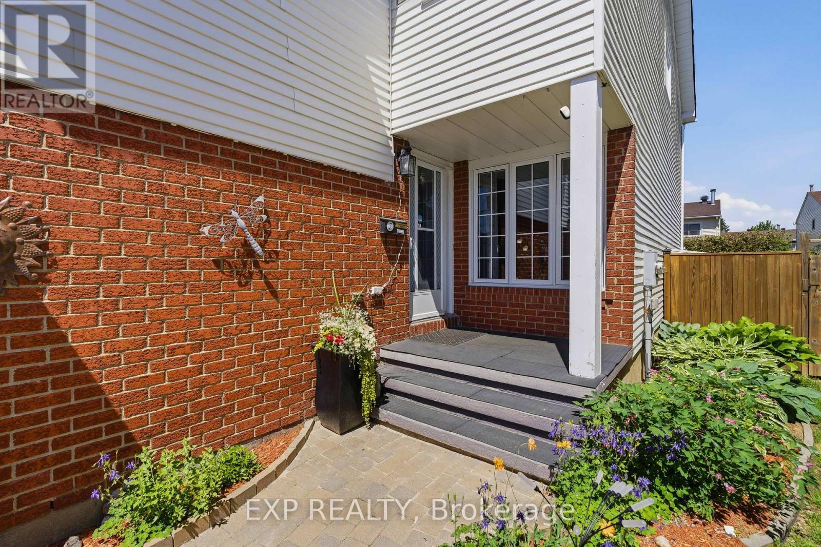129 Pimprenelle Terrace, Ottawa, Ontario  K1E 3S7 - Photo 4 - X13445190