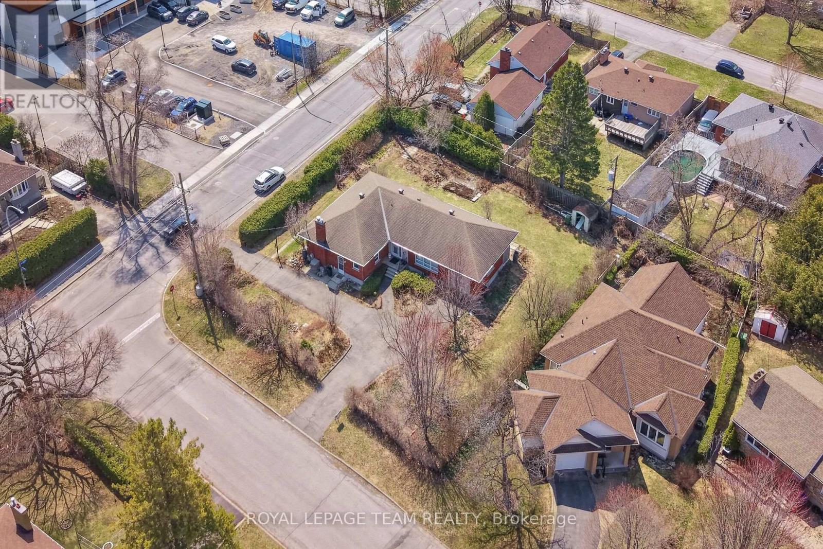 45 CAPILANO DRIVE, Ottawa, Ontario