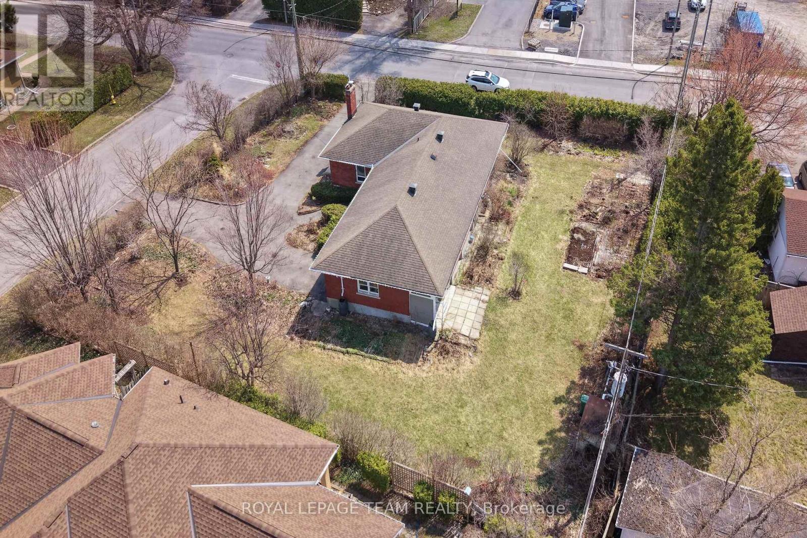 45 Capilano Drive, Ottawa, Ontario  K2E 6G5 - Photo 9 - X13445338