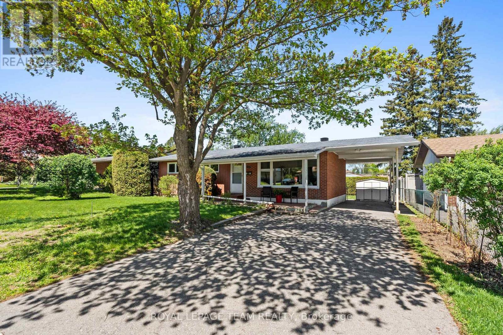 1131 DEER PARK ROAD, Ottawa, Ontario