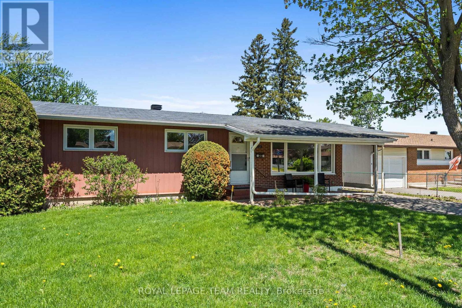1131 Deer Park Road, Ottawa, Ontario  K2E 6G7 - Photo 3 - X13445536