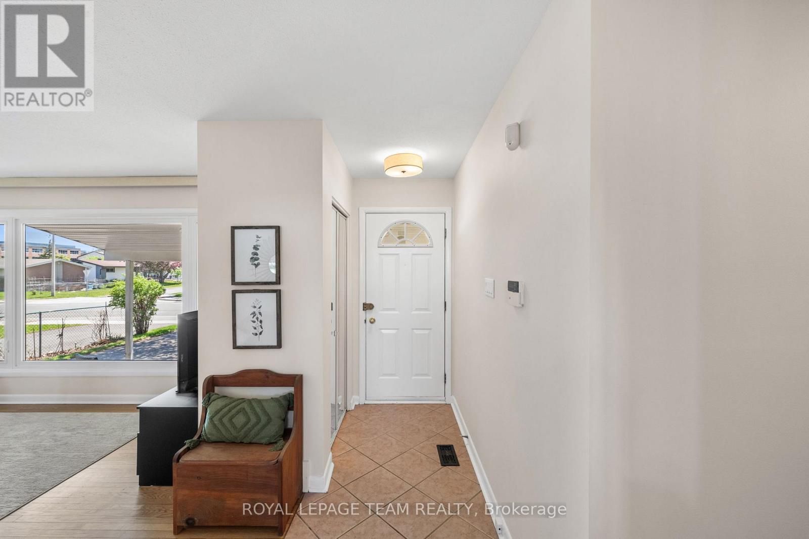1131 Deer Park Road, Ottawa, Ontario  K2E 6G7 - Photo 5 - X13445536