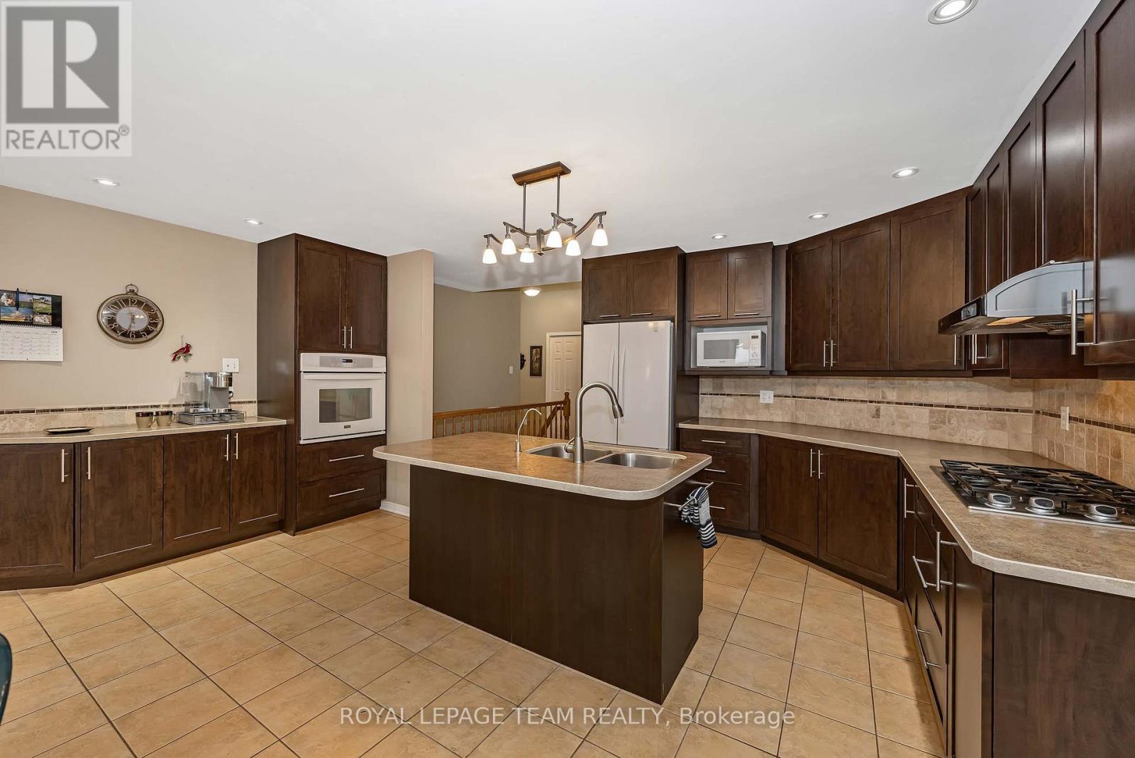 6515 Waddion Drive, Ottawa, Ontario  K4P 1E7 - Photo 11 - X13446018