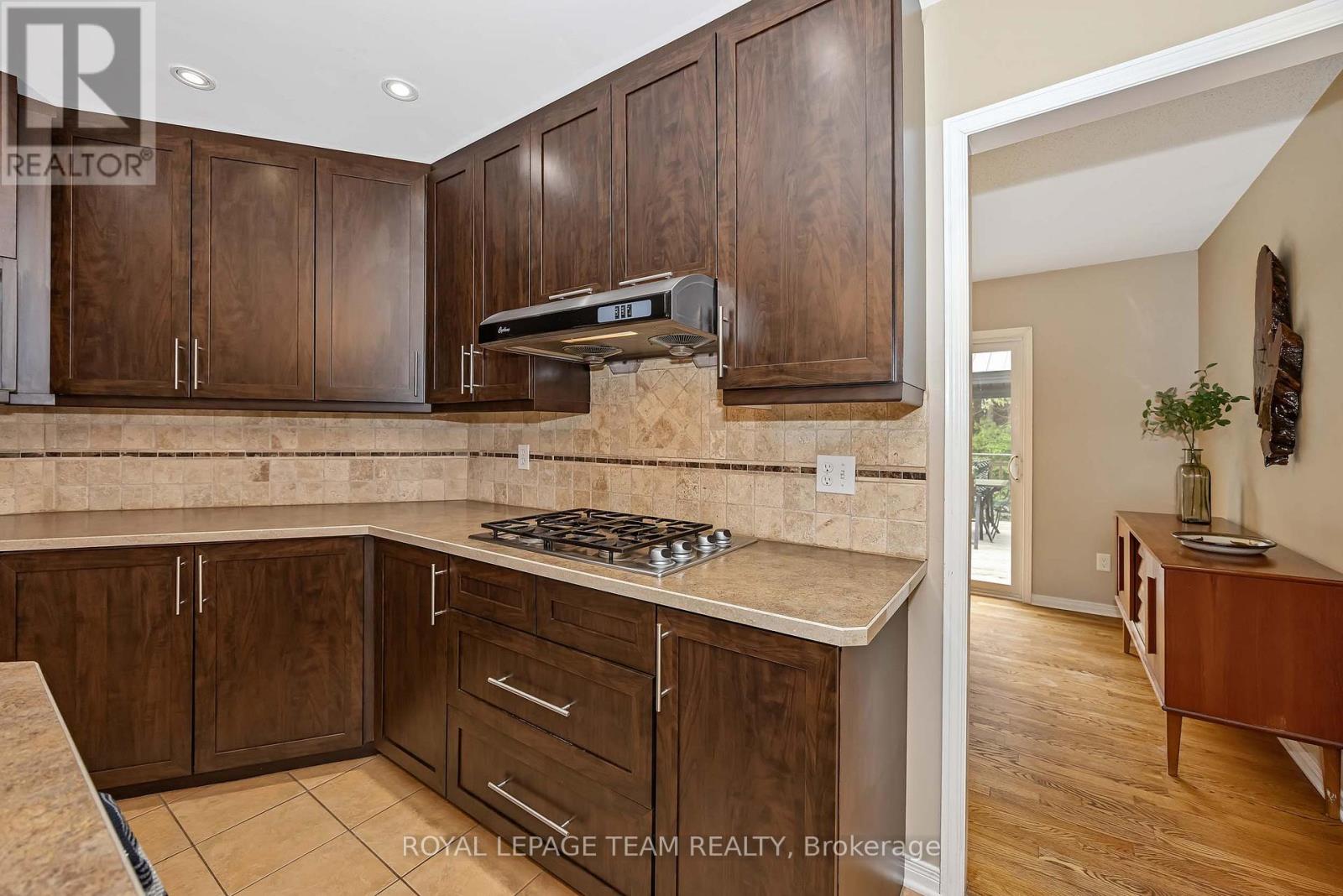 6515 Waddion Drive, Ottawa, Ontario  K4P 1E7 - Photo 12 - X13446018