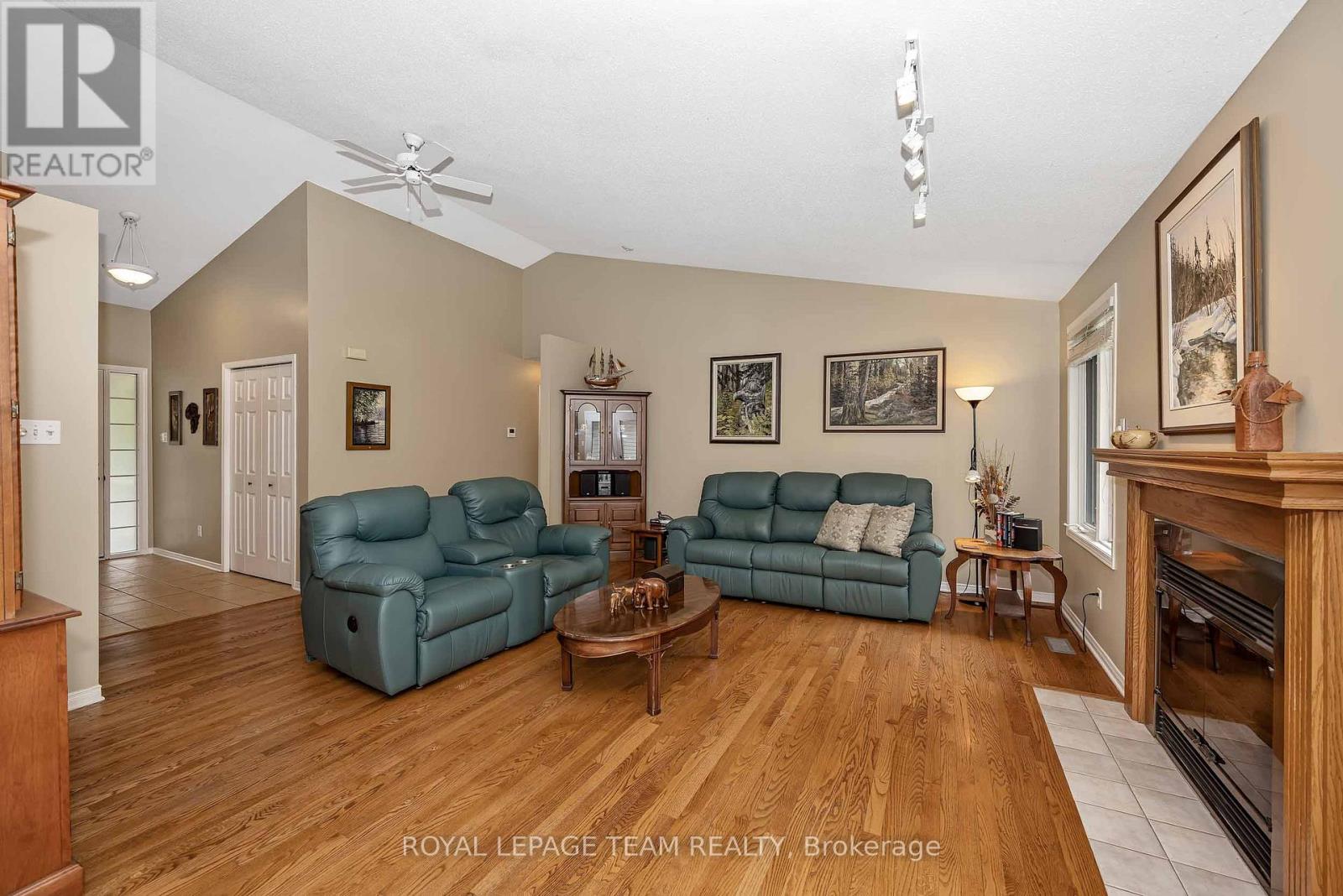 6515 Waddion Drive, Ottawa, Ontario  K4P 1E7 - Photo 7 - X13446018