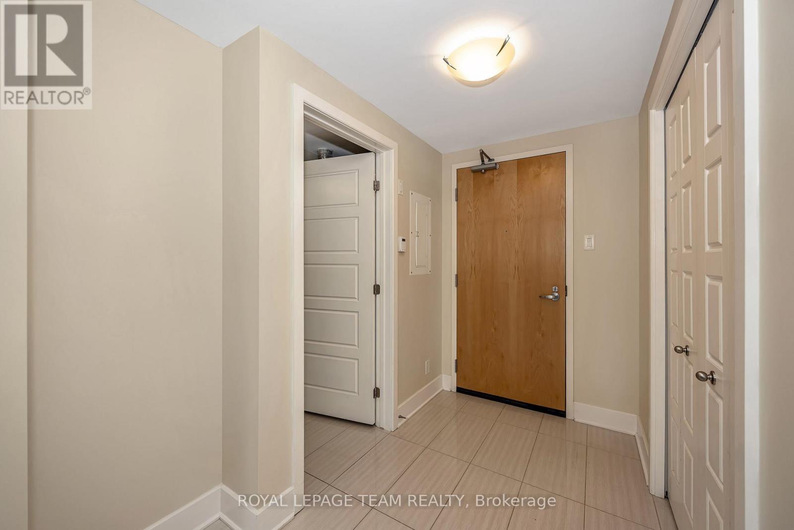 324 - 300c Lett Street, Ottawa, Ontario  K1R 0A8 - Photo 11 - X13446052