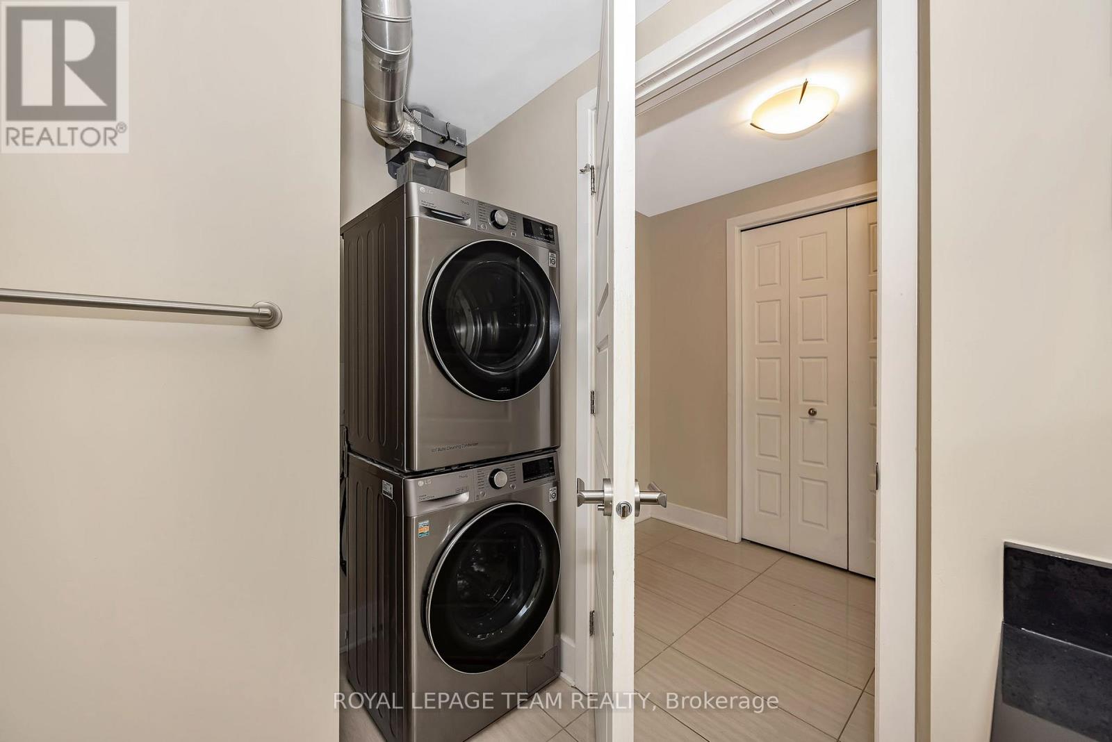 324 - 300c Lett Street, Ottawa, Ontario  K1R 0A8 - Photo 14 - X13446052