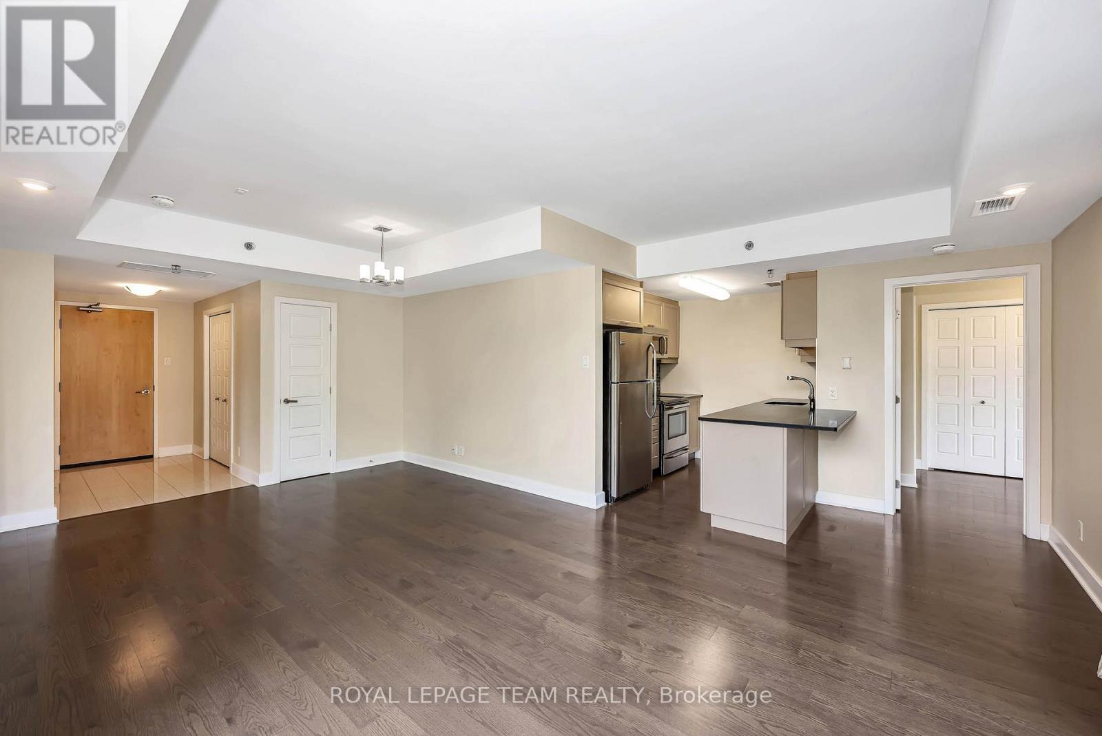 324 - 300c Lett Street, Ottawa, Ontario  K1R 0A8 - Photo 19 - X13446052