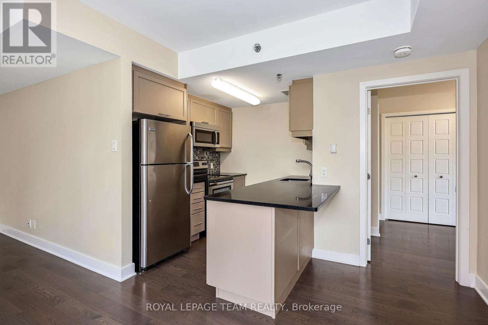 324 - 300c Lett Street, Ottawa, Ontario  K1R 0A8 - Photo 20 - X13446052