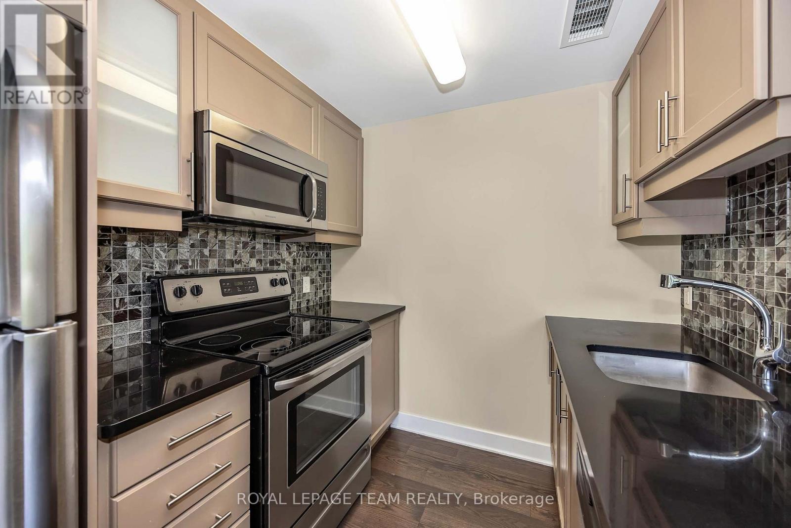 324 - 300c Lett Street, Ottawa, Ontario  K1R 0A8 - Photo 21 - X13446052