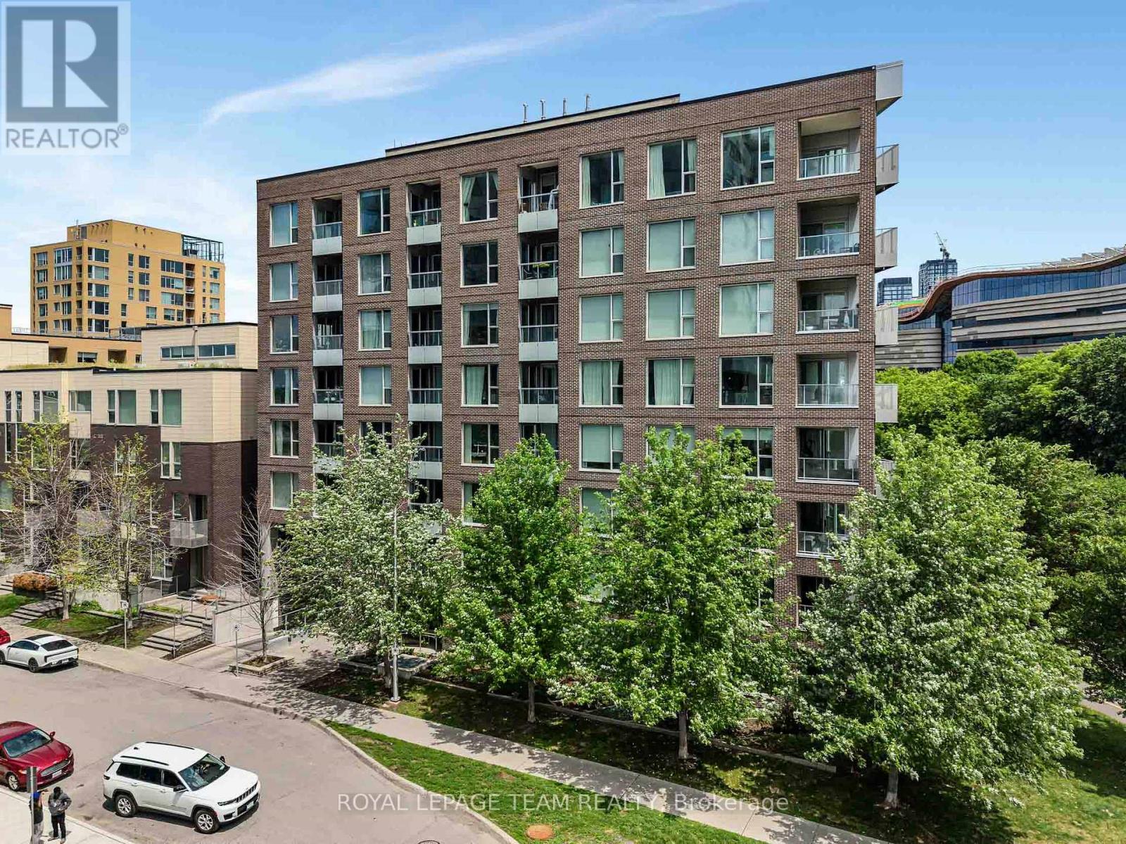 324 - 300c Lett Street, Ottawa, Ontario  K1R 0A8 - Photo 3 - X13446052