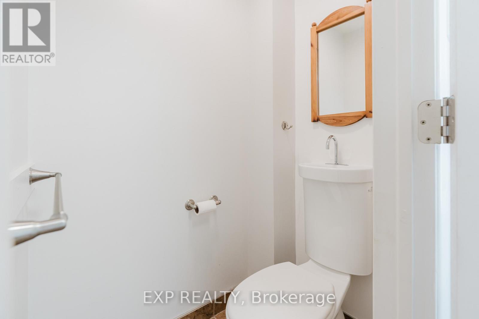 1127 Avignon Court, Ottawa, Ontario  K1C 2M2 - Photo 7 - X13446124
