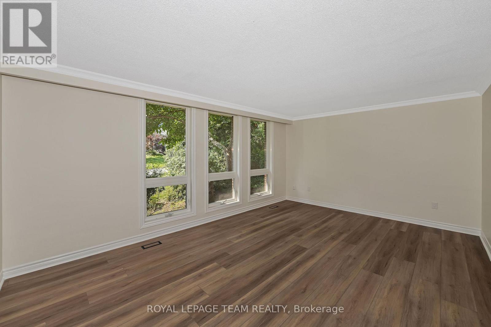 1825 Yale Avenue, Ottawa, Ontario  K1H 6S3 - Photo 10 - X13446176