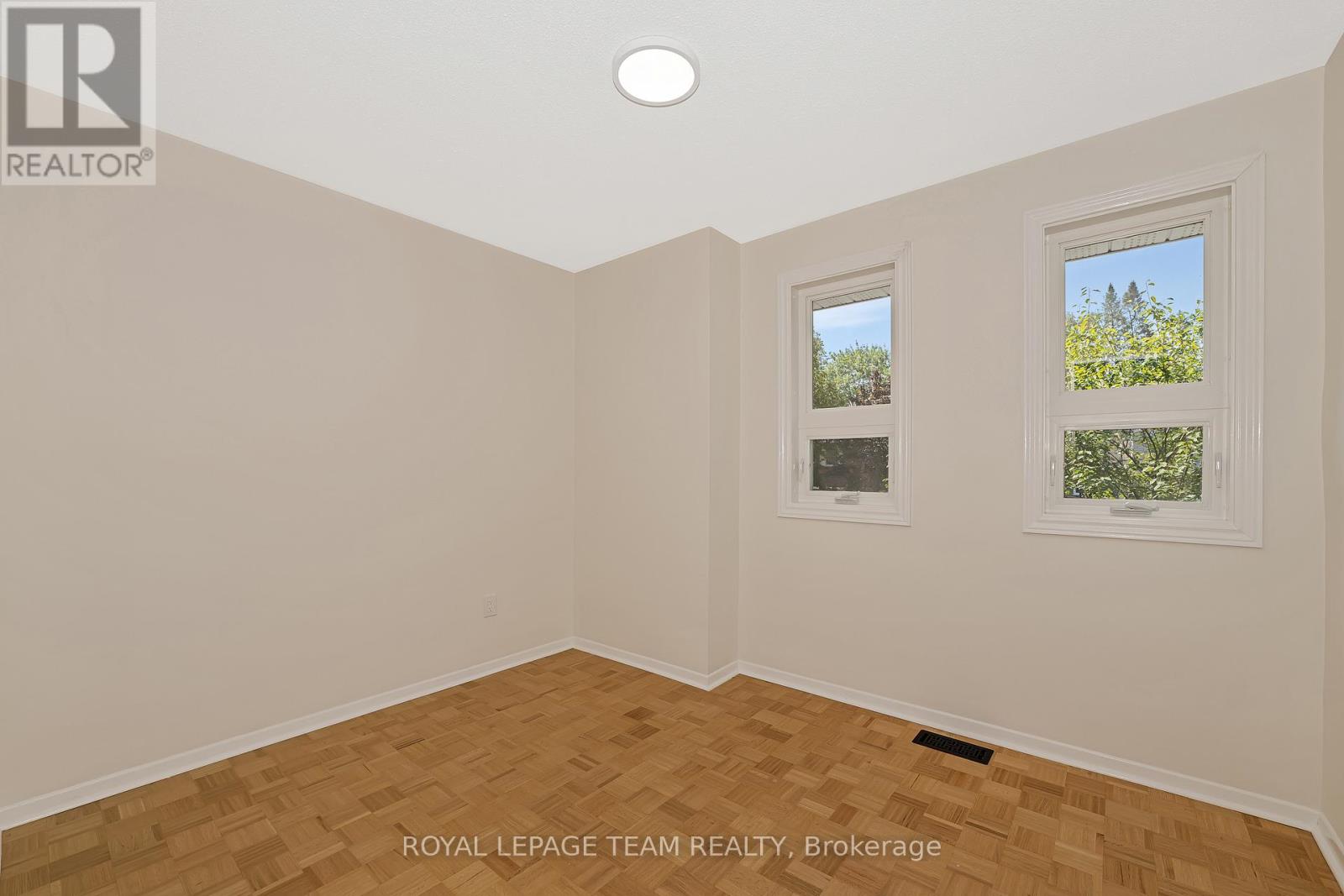 1825 Yale Avenue, Ottawa, Ontario  K1H 6S3 - Photo 32 - X13446176