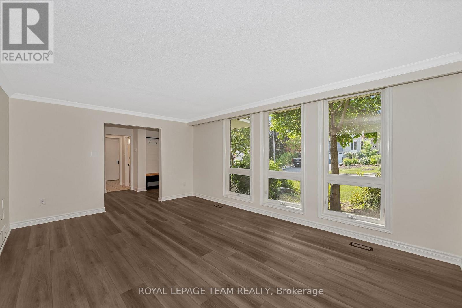 1825 Yale Avenue, Ottawa, Ontario  K1H 6S3 - Photo 8 - X13446176