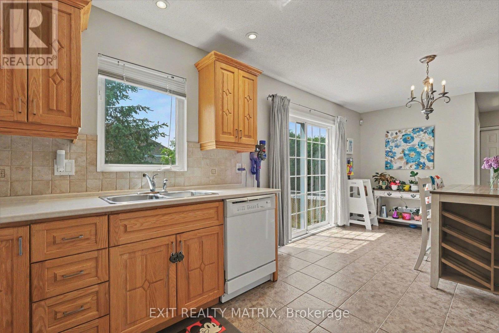 B - 15 Blais Street, Russell, Ontario  K0A 1W0 - Photo 12 - X13446254