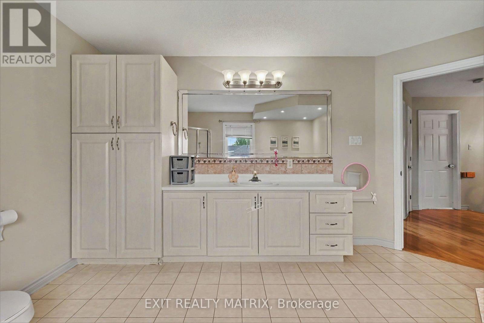 B - 15 Blais Street, Russell, Ontario  K0A 1W0 - Photo 16 - X13446254