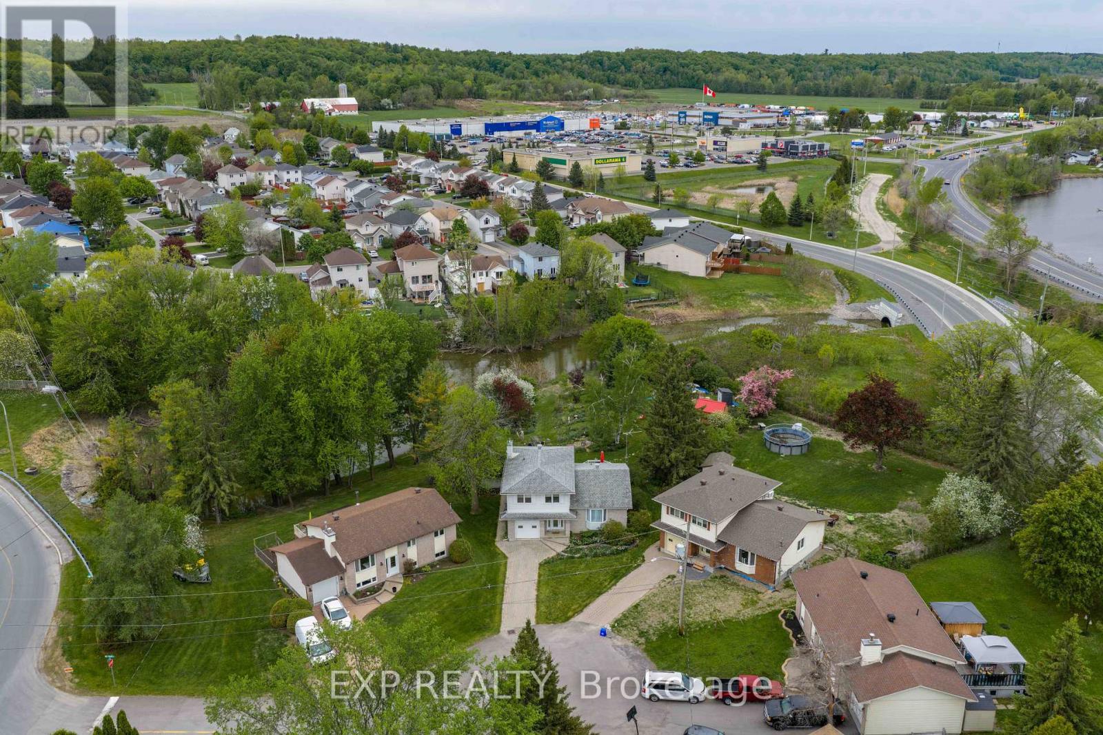 2947 Fontaine Place, Clarence-Rockland, Ontario  K4K 1A6 - Photo 2 - X13446298