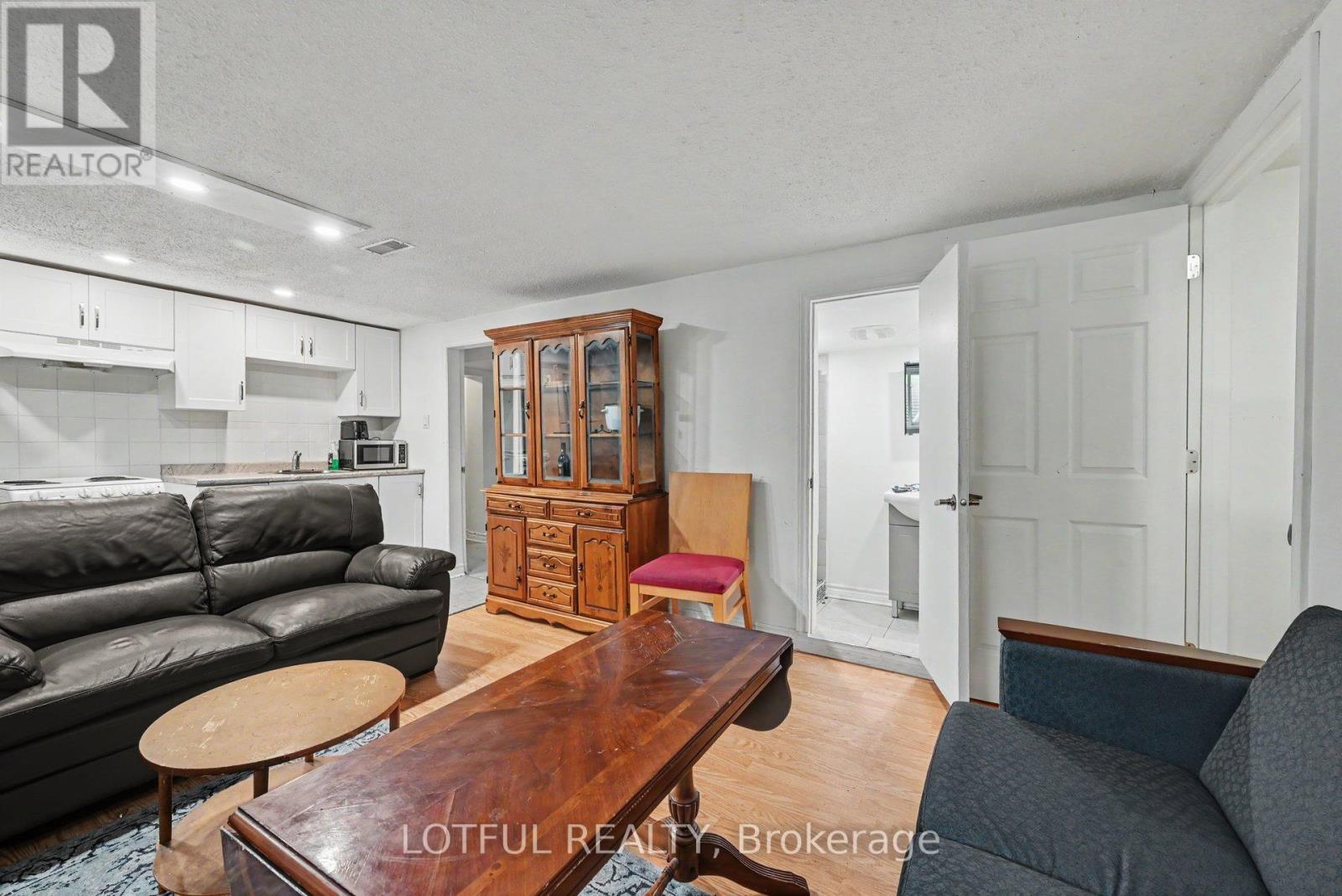 3 - 2427 Chasseur Avenue, Ottawa, Ontario  K1V 8E5 - Photo 6 - X13446430
