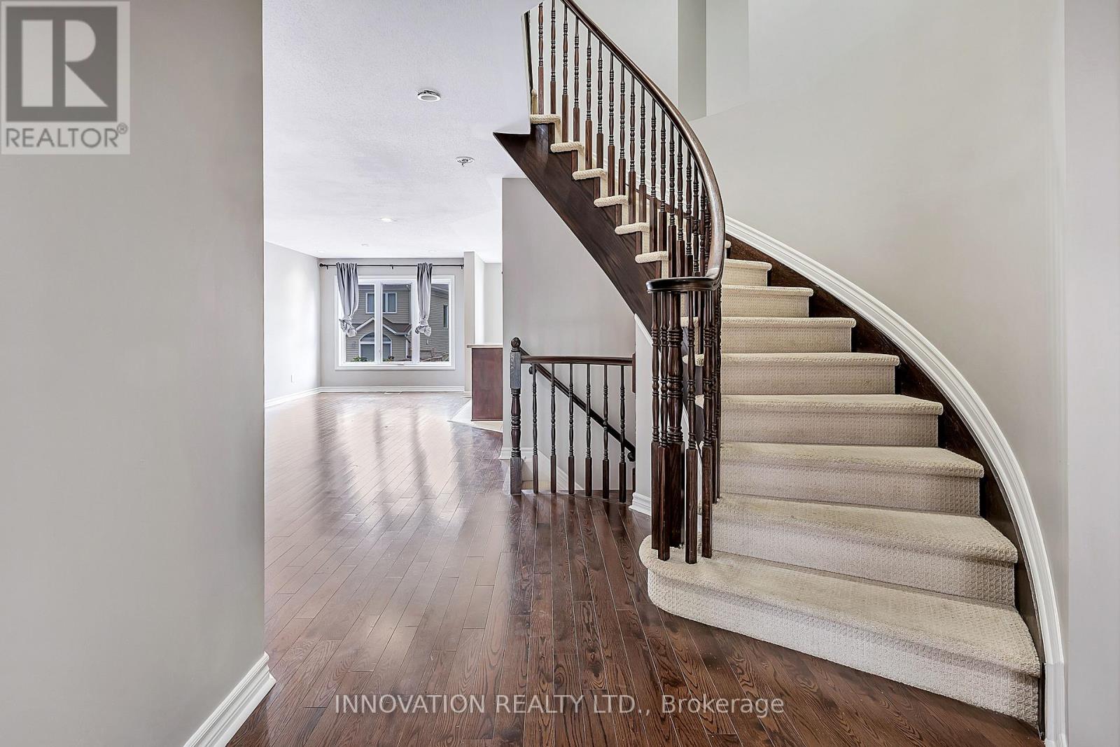 126 Garrity Crescent, Ottawa, Ontario  K2J 3T5 - Photo 4 - X13446594