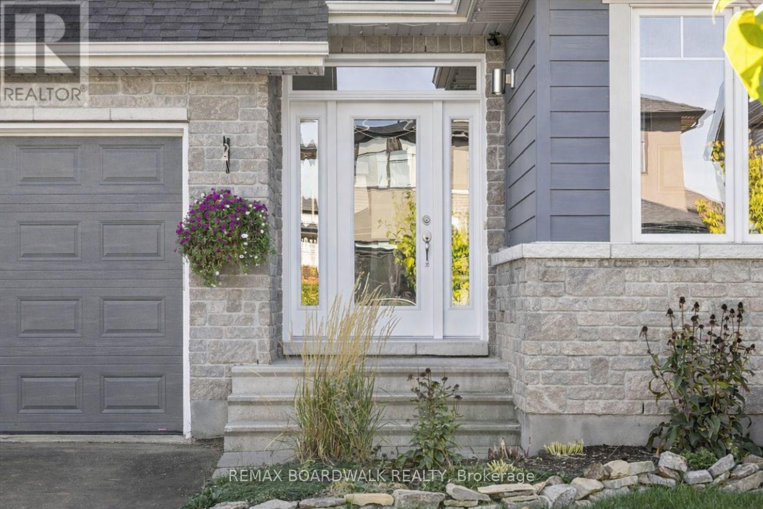 279 Sceptre Way, Ottawa, Ontario  K2V 0C6 - Photo 3 - X13446692