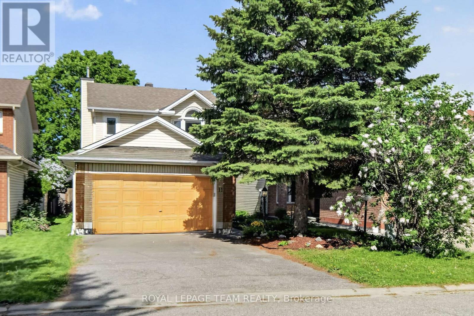 11 Avonhurst Avenue, Ottawa, Ontario  K2J 4K9 - Photo 1 - X13446898