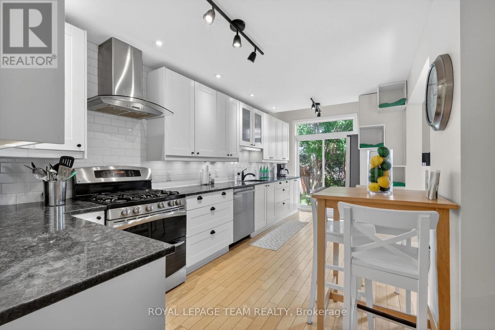 11 Avonhurst Avenue, Ottawa, Ontario  K2J 4K9 - Photo 16 - X13446898