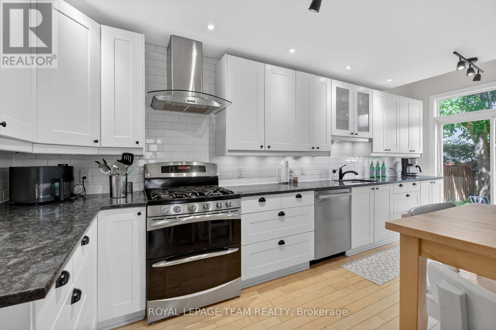 11 Avonhurst Avenue, Ottawa, Ontario  K2J 4K9 - Photo 17 - X13446898