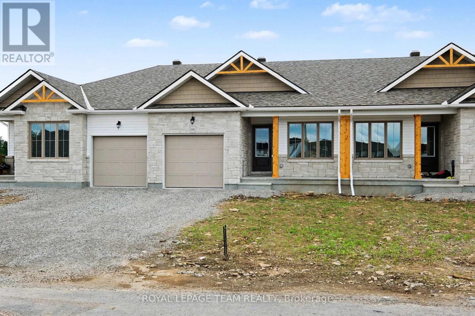 68 Doctor Agnes Craine Drive, Smiths Falls, Ontario  K7A 0B8 - Photo 2 - X13446920