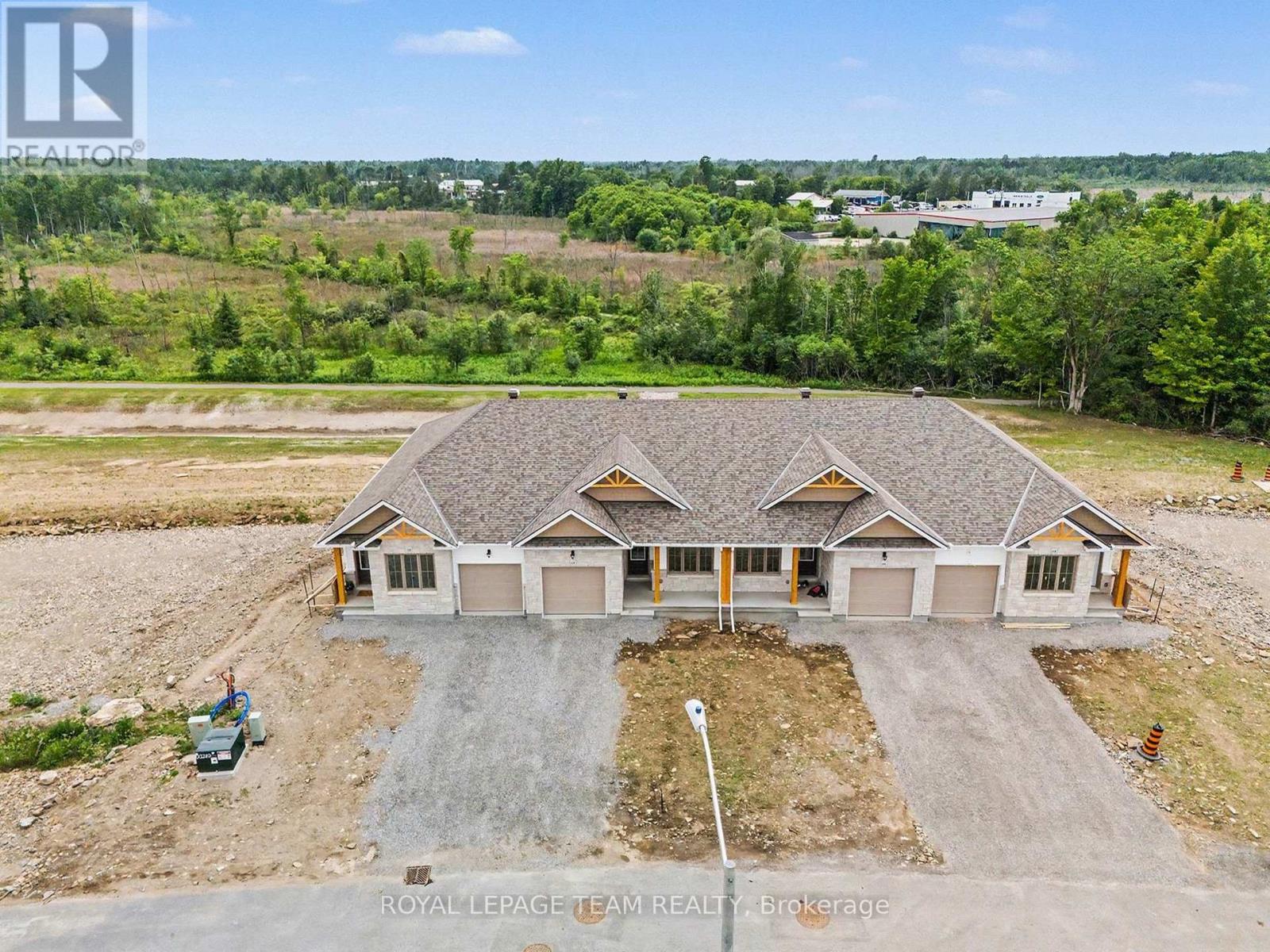 68 Doctor Agnes Craine Drive, Smiths Falls, Ontario  K7A 0B8 - Photo 4 - X13446920