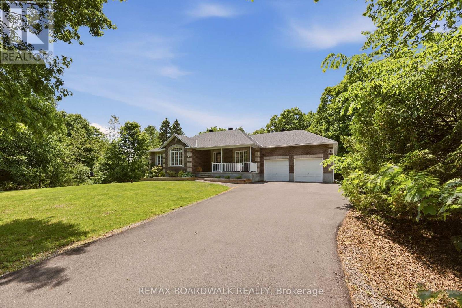 289 TIMBERWOOD DRIVE, Beckwith, Ontario