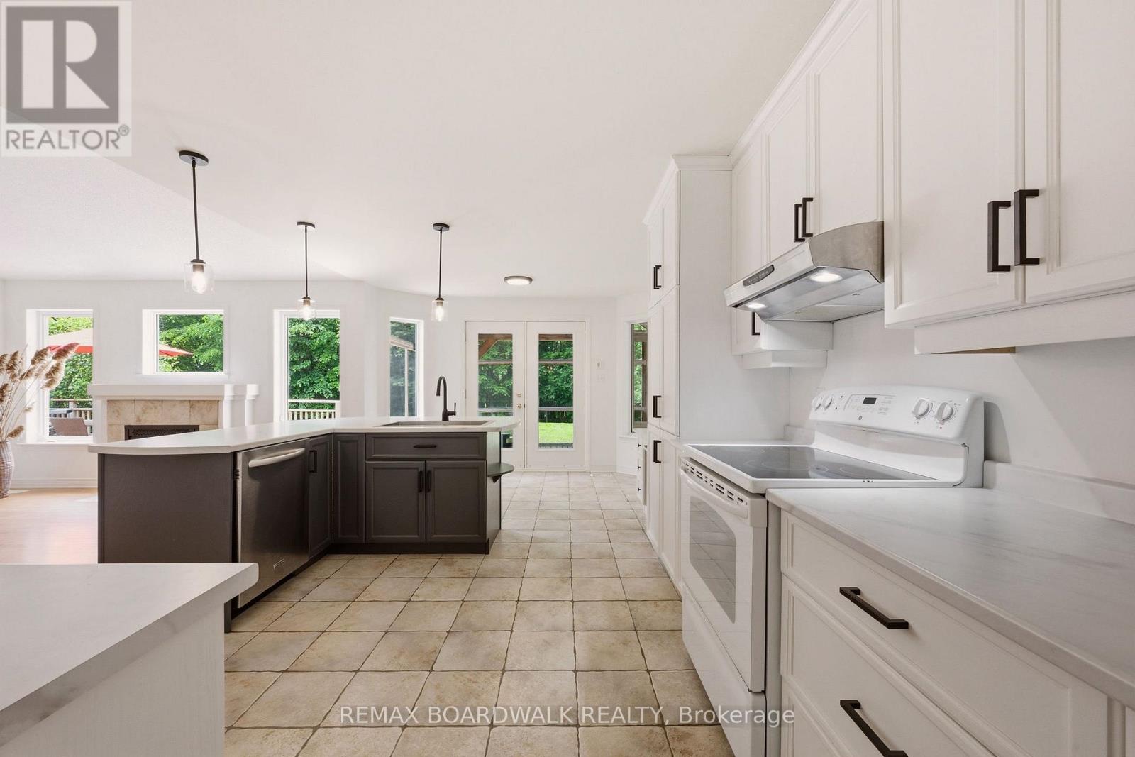 289 Timberwood Drive, Beckwith, Ontario  K7C 3P2 - Photo 8 - X13446966
