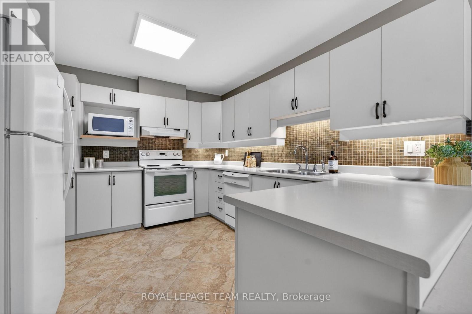 31 - 6 Grand Cedar Court, Ottawa, Ontario  K2S 1C8 - Photo 27 - X13446998