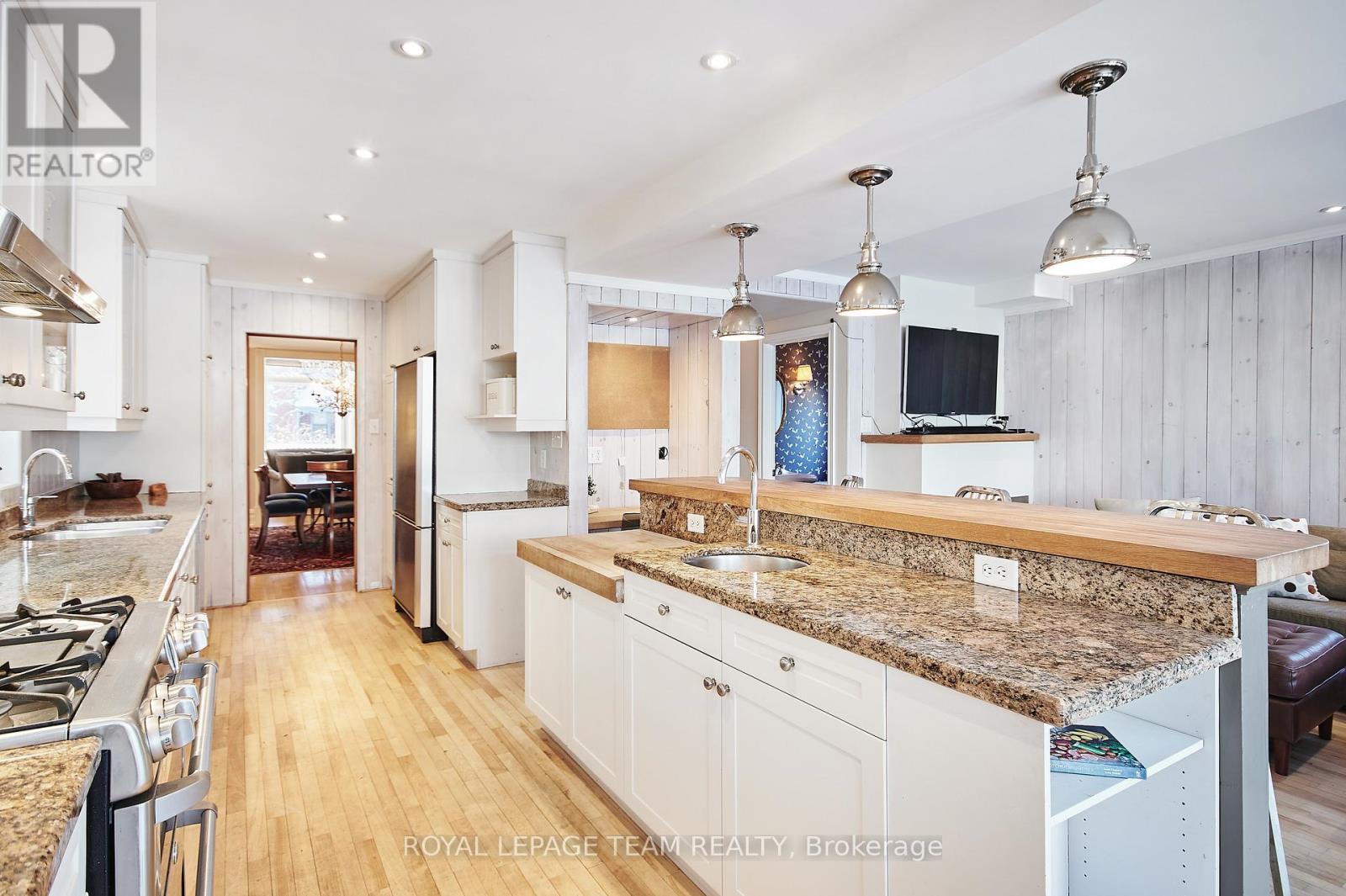 108 Stanley Avenue, Ottawa, Ontario  K1M 1N9 - Photo 14 - X13447096