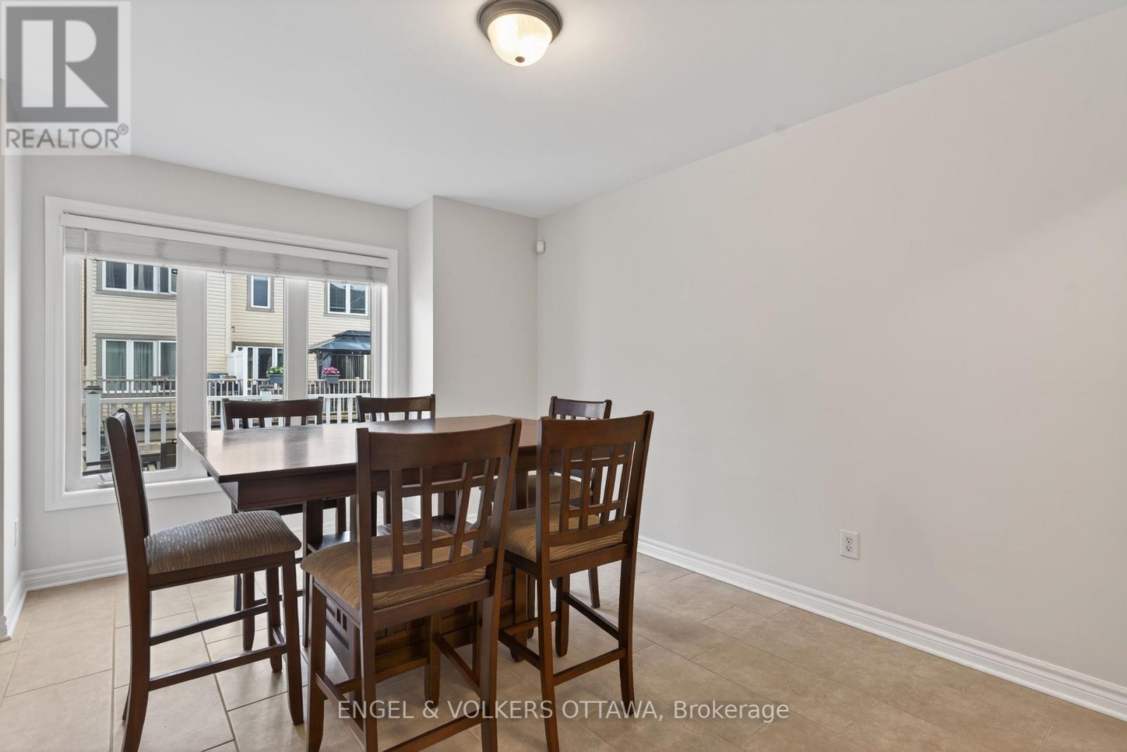 2043 Madrid Avenue, Ottawa, Ontario  K2J 0K1 - Photo 21 - X13447152